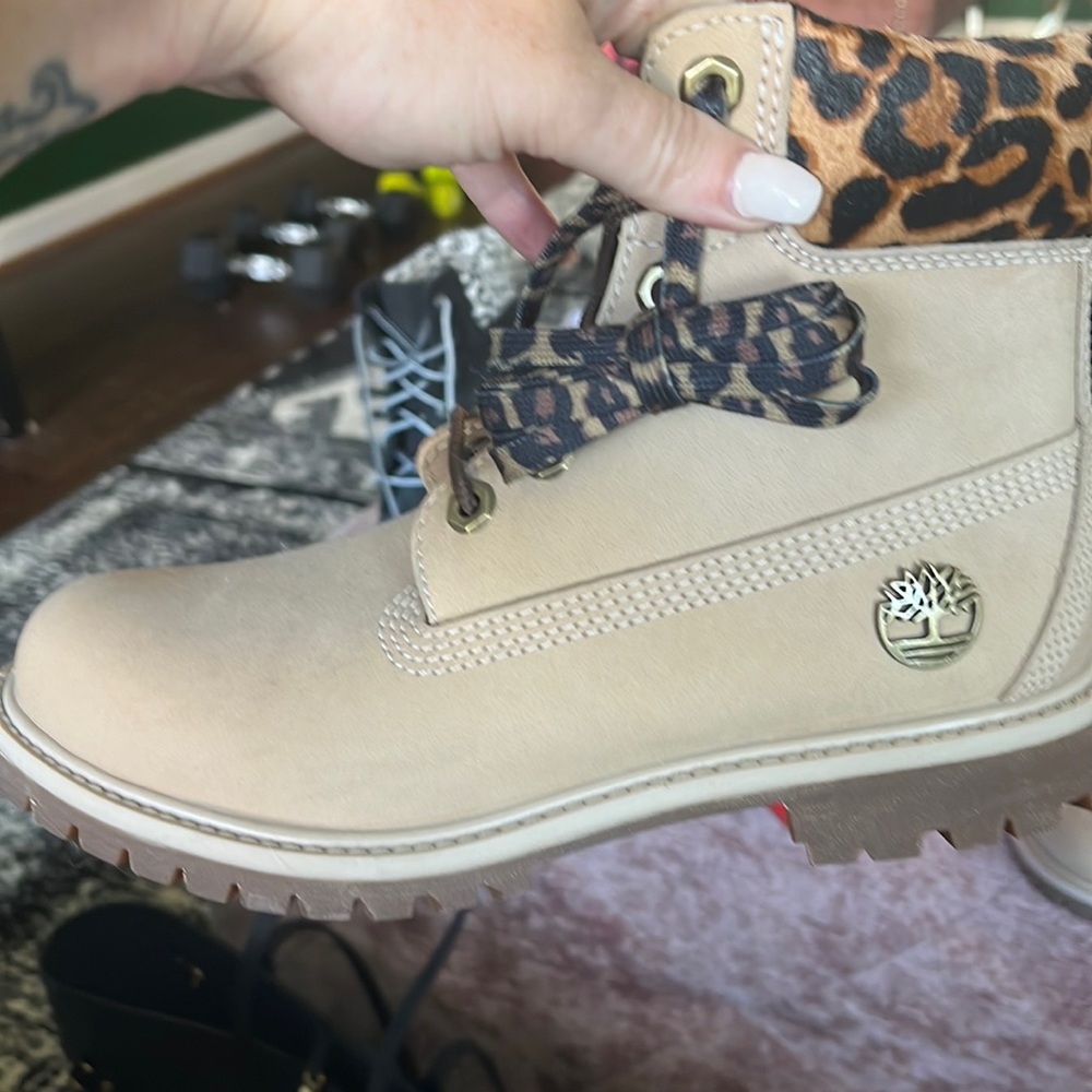 💖TIMBERLAND WOMEN'S SAFARI CHEETAH 6-INCH WATERPROOF BOOTS A2GY5 SIZE 7